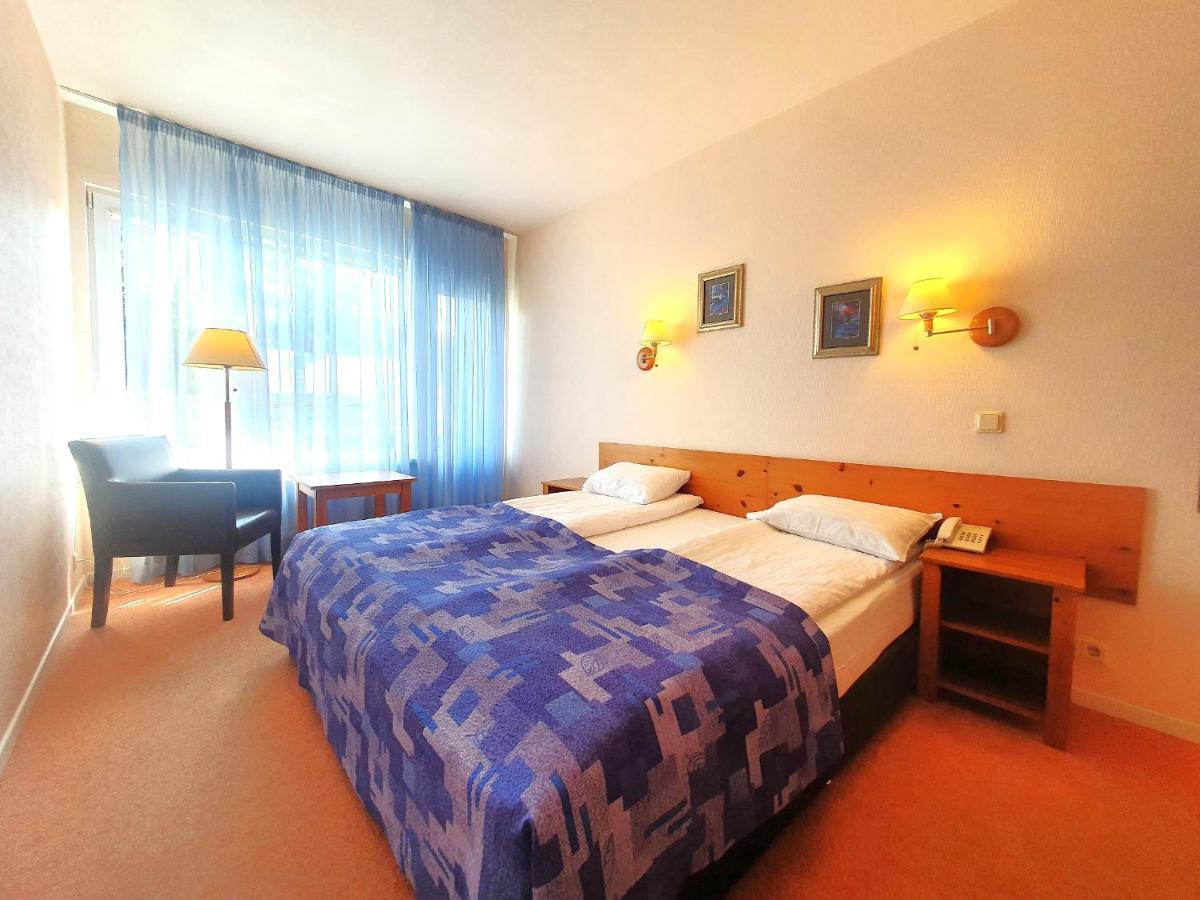 Good Stay Eiropa Hotel Economy Jūrkalne Kamer foto