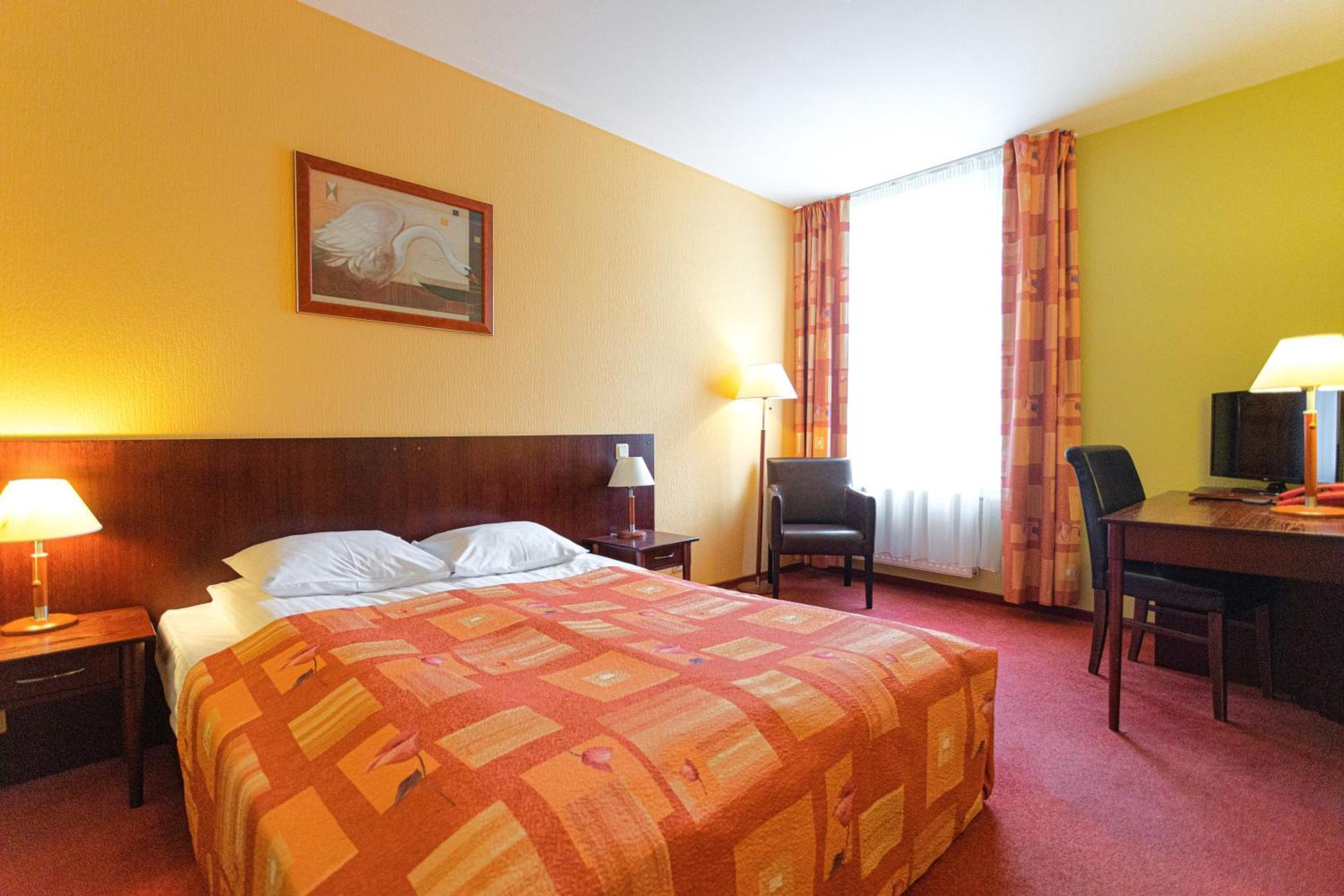 Good Stay Eiropa Hotel Economy Jūrkalne Buitenkant foto
