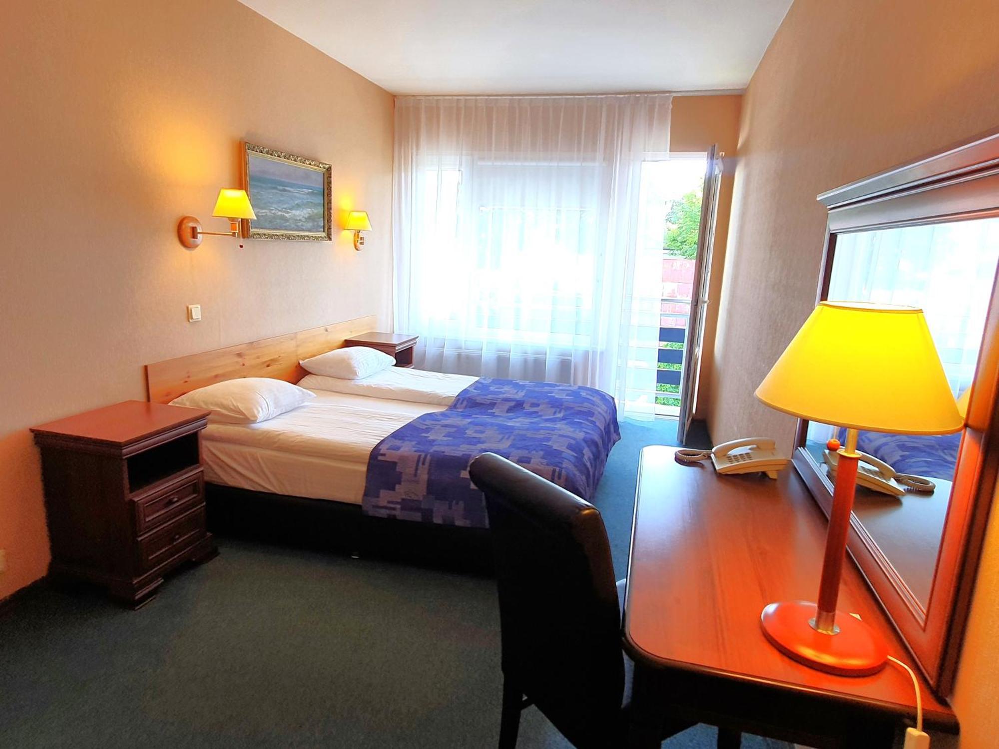 Good Stay Eiropa Hotel Economy Jūrkalne Kamer foto