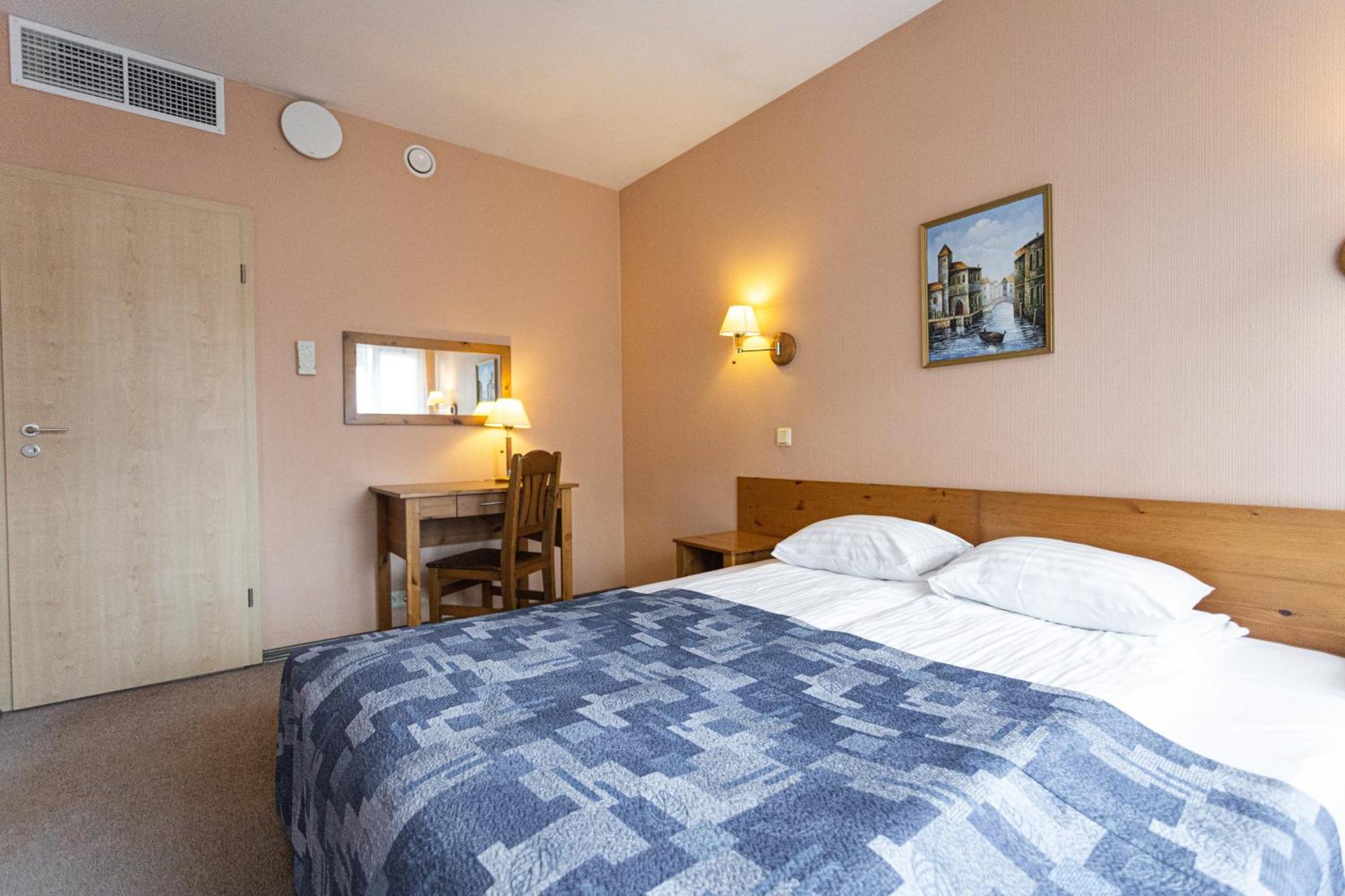 Good Stay Eiropa Hotel Economy Jūrkalne Buitenkant foto