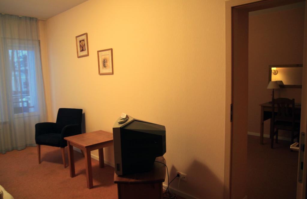 Good Stay Eiropa Hotel Economy Jūrkalne Buitenkant foto